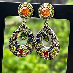 Heidi Daus Pierced 🆕 Swarovski Crystals drop earrings, multicolor